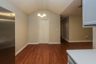 219 Falcon Cove in Brandon, MS - Building Photo - Building Photo