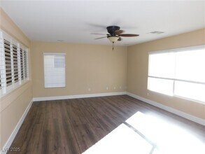 10855 Carberry Hill St in Las Vegas, NV - Building Photo - Building Photo