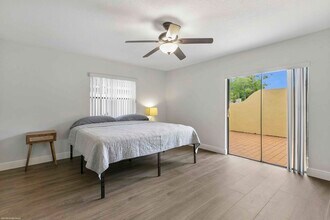 1120 Hyacinth Pl in Wellington, FL - Building Photo - Building Photo