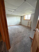 1019 Higby Dr in Cedar Falls, IA - Building Photo - Building Photo