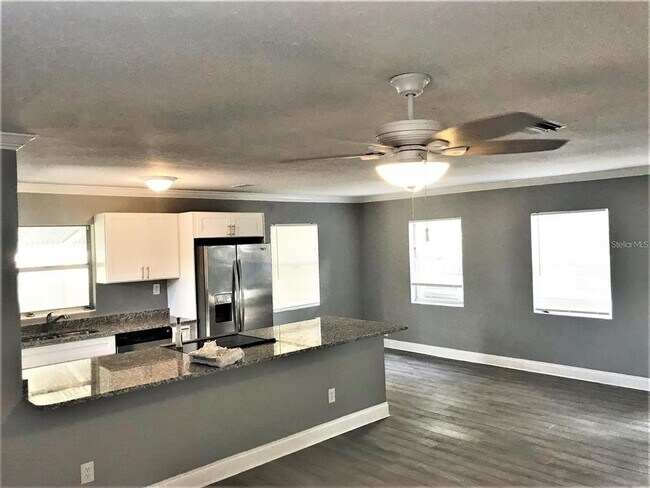 3909 W Pearl Ave in Tampa, FL - Building Photo - Building Photo