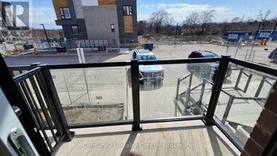 16 Melbourne Ave in St Catharines, ON - Building Photo - Building Photo