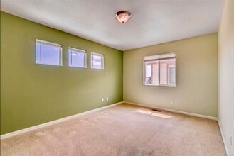 988 N Boise Ave in Loveland, CO - Foto de edificio - Building Photo