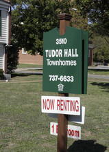 Tudor Hall Townhomes in Richmond, VA - Building Photo - Building Photo