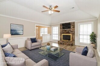 8163 Cairn Dr, Unit 6 in Memphis, TN - Building Photo - Building Photo