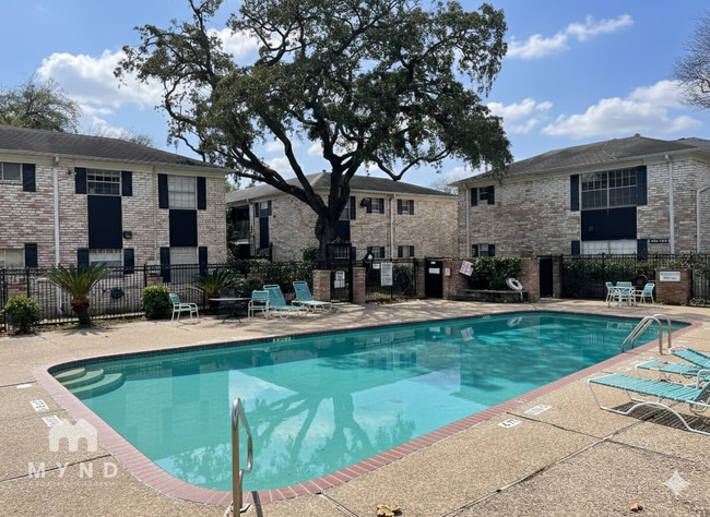 property at 7900 Westheimer Rd