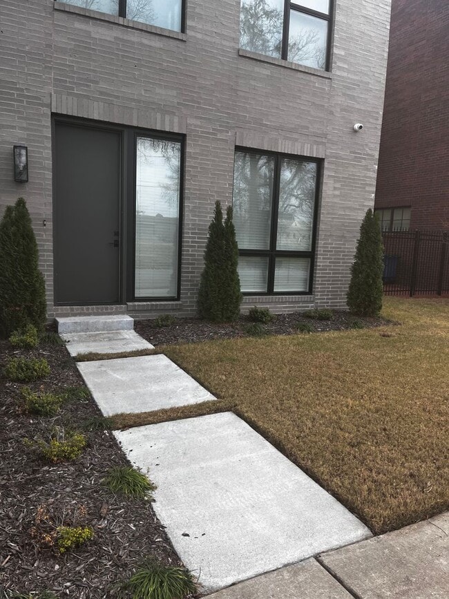 712 N Magnolia St in North Little Rock, AR - Foto de edificio - Building Photo