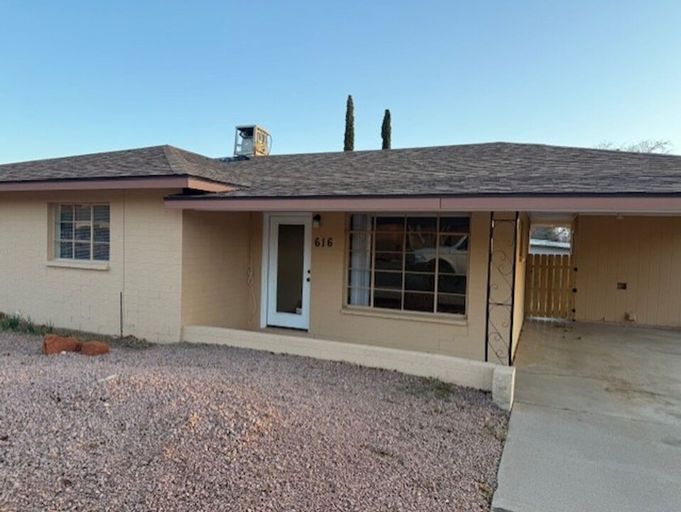 616 W Trails End in Cottonwood, AZ - Building Photo