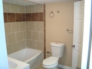 2713 Lakeview Dr in Columbus, GA - Building Photo - Building Photo