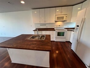 1200 E 11th St in Austin, TX - Building Photo - Building Photo