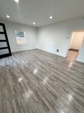 9419 6th Ave SW in Seattle, WA - Building Photo - Building Photo
