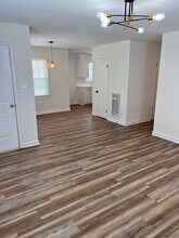 1135 W Thomas St in Rocky Mount, NC - Foto de edificio - Building Photo