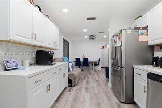 7551 Polk St in Hollywood, FL - Building Photo - Building Photo