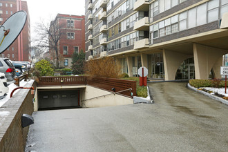 Neville House in Pittsburgh, PA - Foto de edificio - Building Photo