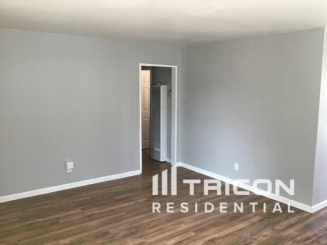 5206 Standish Rd in Sacramento, CA - Building Photo - Building Photo
