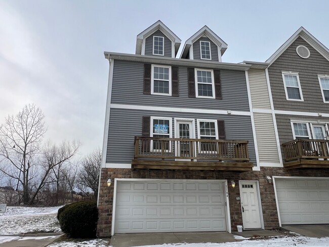 property at 1104 Flagstone Ln