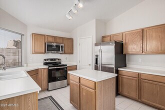 1704 E Pontiac Dr in Phoenix, AZ - Building Photo - Building Photo