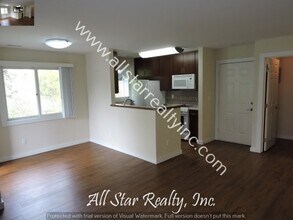 4230 Folker St in Anchorage, AK - Building Photo - Building Photo