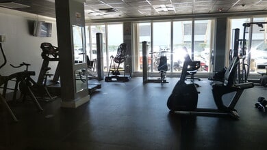 1865 79th Street Cswy, Unit 9N in North Bay Village, FL - Foto de edificio - Building Photo