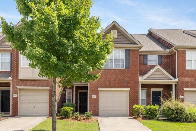 property at 8104 Valley Oak Dr