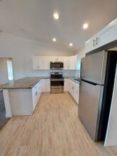 9040 Meadow Cir in La Belle, FL - Building Photo - Building Photo