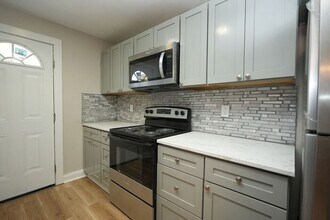 1849 Brownstone St in Charlotte, NC - Building Photo - Building Photo