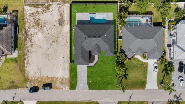 436 NW 38th Ave in Cape Coral, FL - Building Photo - Building Photo