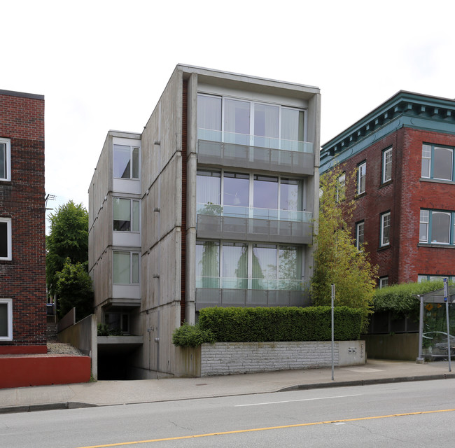 Vue at Kits in Vancouver, BC - Building Photo - Primary Photo