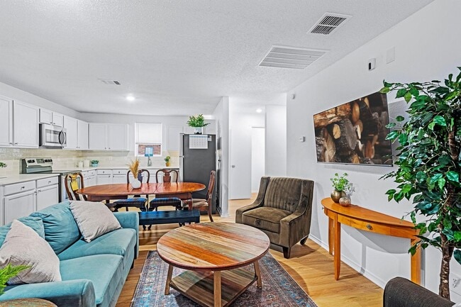 property at 1504 Honey Bee Ln