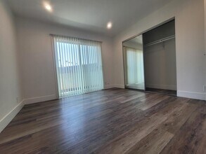 1841 S. Manhattan Pl in Los Angeles, CA - Foto de edificio - Building Photo