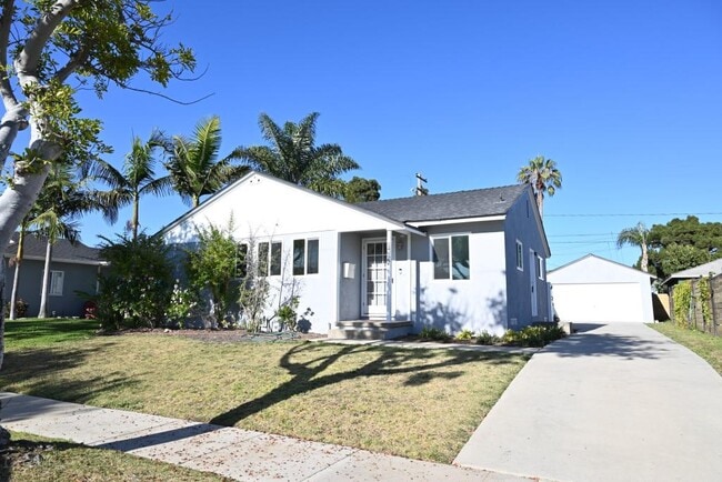 property at 14822 Fonthill Ave
