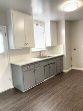 308-310 Culper Ct in Hermosa Beach, CA - Building Photo - Building Photo