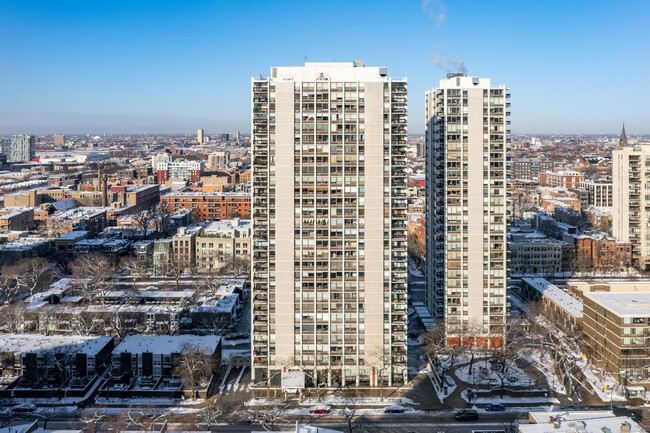 Bryant House in Chicago, IL - Building Photo - Building Photo