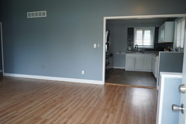 20299 Lahser Rd in Detroit, MI - Building Photo - Building Photo