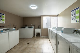Pacific Park Apartments in Surrey, BC - Building Photo - Building Photo