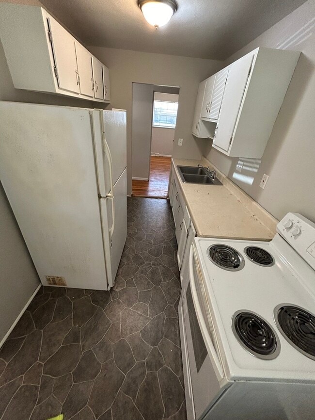 225 Ben Nevis Rd in St. Louis, MO - Building Photo - Building Photo