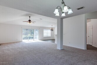 8614 Derry Dr in Jacksonville, FL - Building Photo - Building Photo