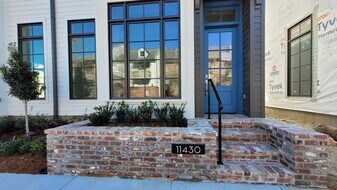 11430 Cotton Ln in Baton Rouge, LA - Building Photo