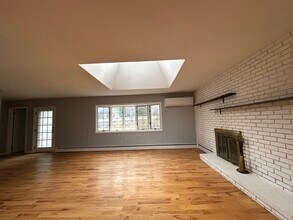 185 Branchville Rd in Ridgefield, CT - Building Photo - Building Photo