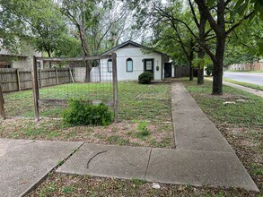 5014 Eilers Ave in Austin, TX - Building Photo - Building Photo