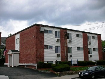 Waterman Square in East Providence, RI - Foto de edificio