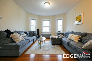 39 Nottinghill Rd, Unit 2 in Boston, MA - Building Photo
