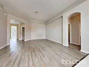 11417 Callaway Pond Dr in Riverview, FL - Foto de edificio - Building Photo