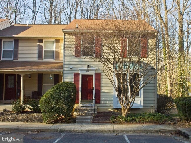 property at 533 Oakmont Ct
