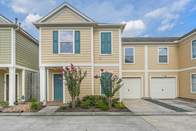 property at 1726 Redwing Pines Dr