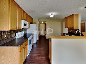 2155 Ripple Rd in Hilliard, OH - Building Photo - Building Photo