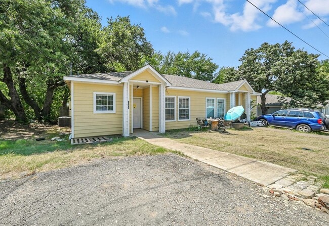 5959 Robinwood Ln in Little Elm, TX - Foto de edificio - Building Photo