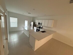 2340 Rider Rain Ln in Apopka, FL - Building Photo - Building Photo