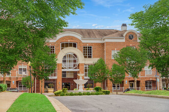 10X Living at Columbia Town Center in Columbia, MD - Foto de edificio - Building Photo