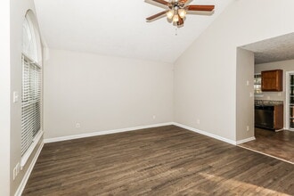 1822 Jefferson Ave in Louisville, KY - Foto de edificio - Building Photo